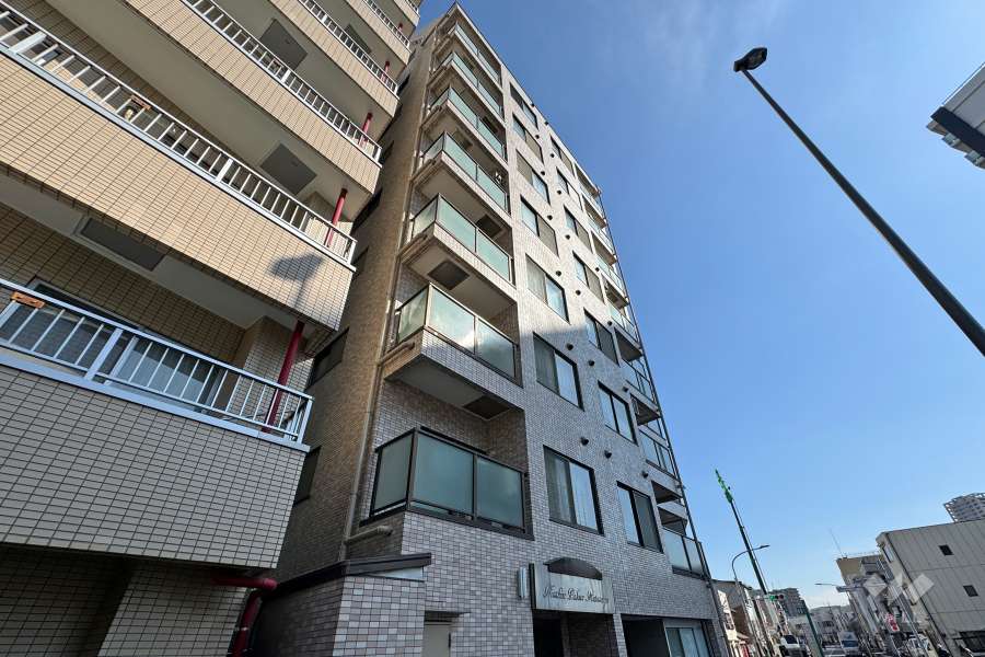 日神パレス北千住の外観（西側から）