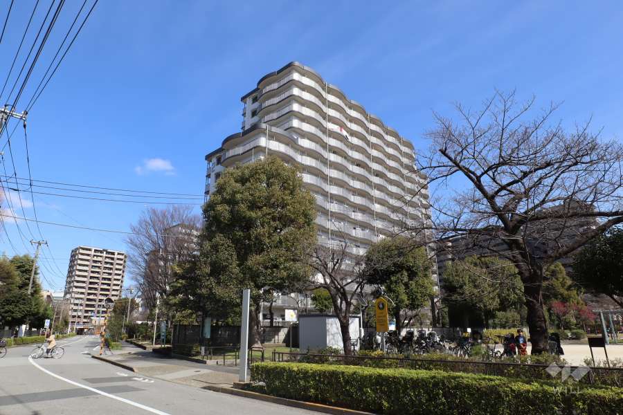 グリーンコーポ千寿2号棟の外観（南西側から）
