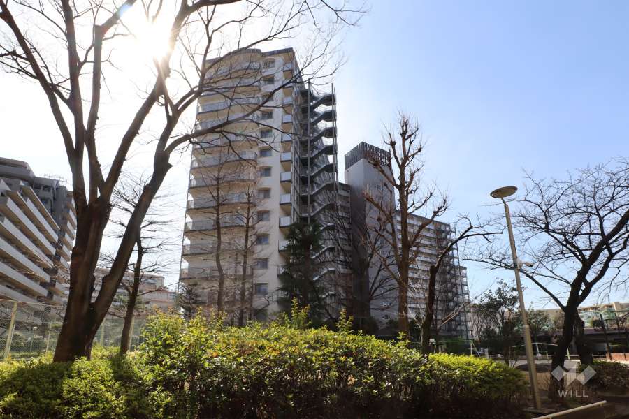 グリーンコーポ千寿2号棟の外観（北東側から）