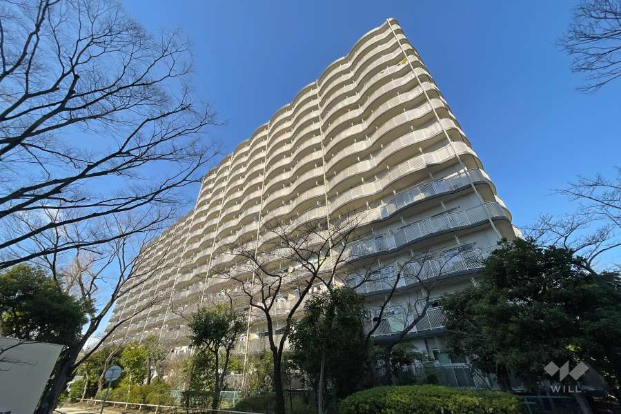 グリーンコーポ千寿1号棟の外観（南東側から）