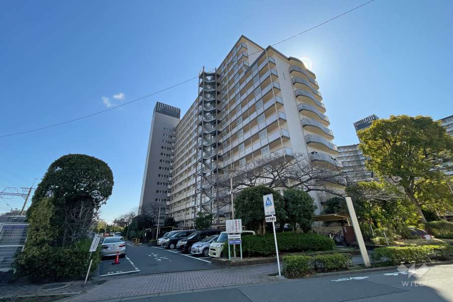 グリーンコーポ千寿1号棟の外観（北西側から）