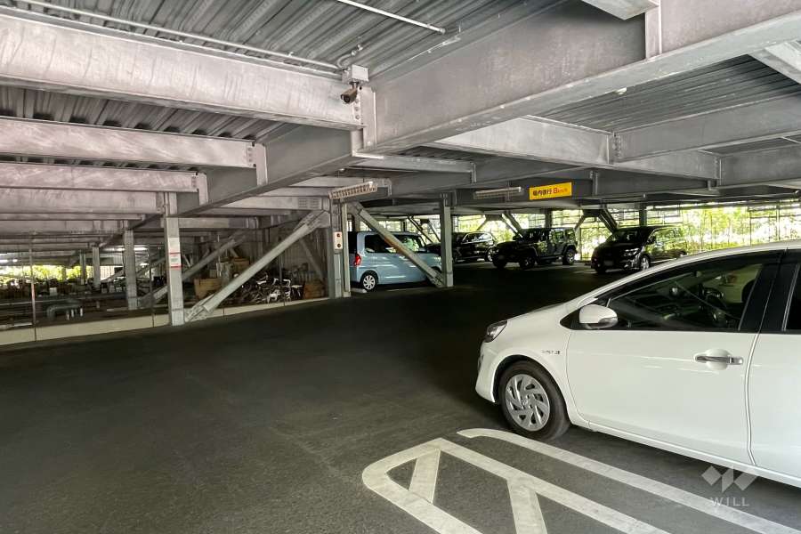 敷地内駐車場（自走立体式）