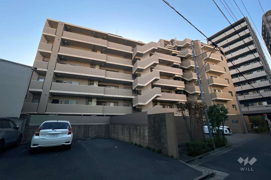 イニシア北千住の外観（北東側から）