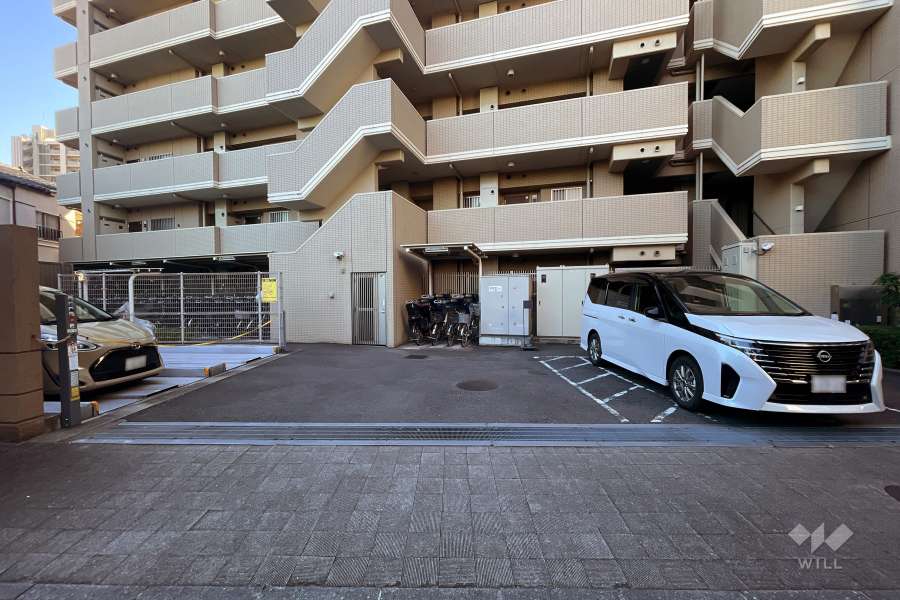 駐車場の出入り口・敷地内駐車場（屋外機械式、屋外平面式）