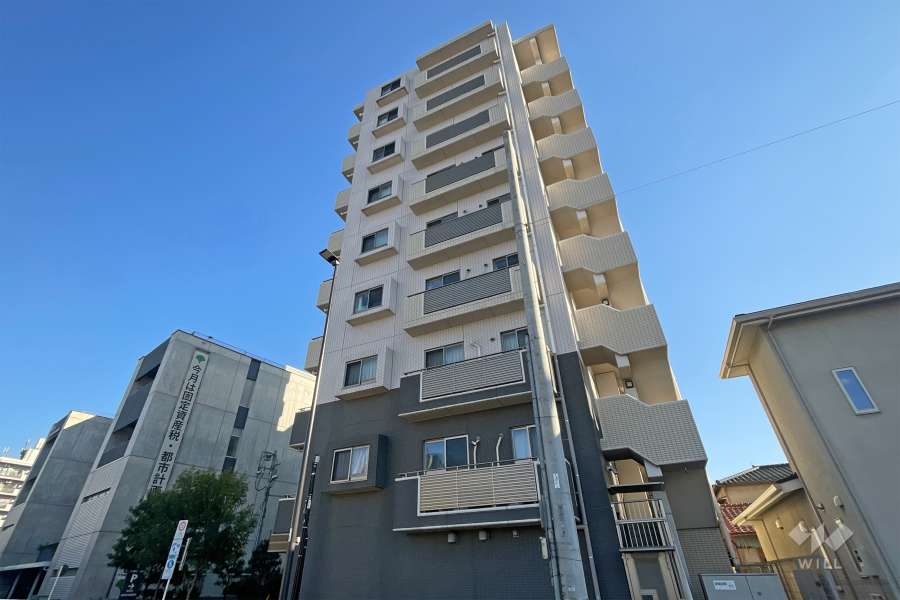 日神パレステージ西新井の外観（北東側から）