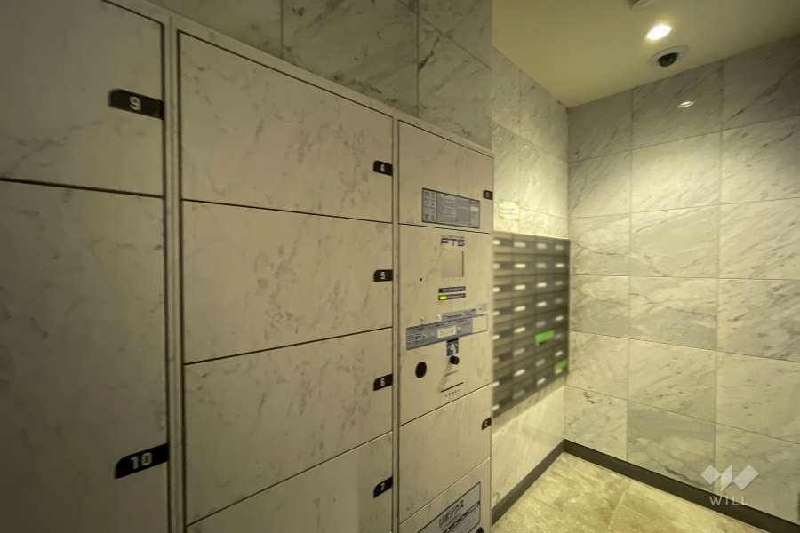 共用ポストと宅配ボックス