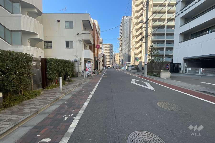 敷地北側の前面道路　　