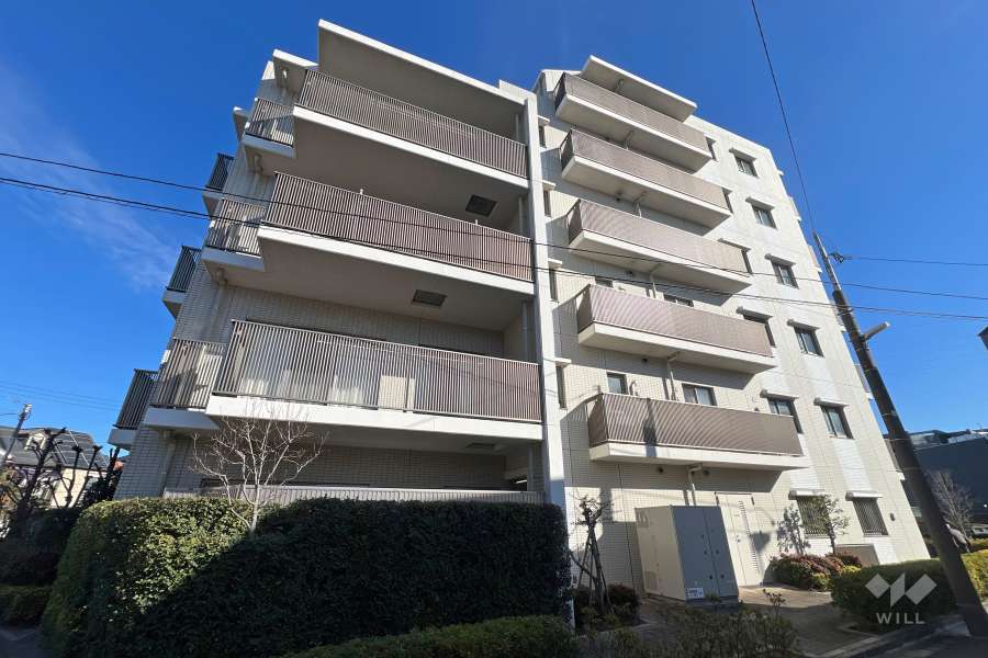 デュオ北千住の外観（西側から）