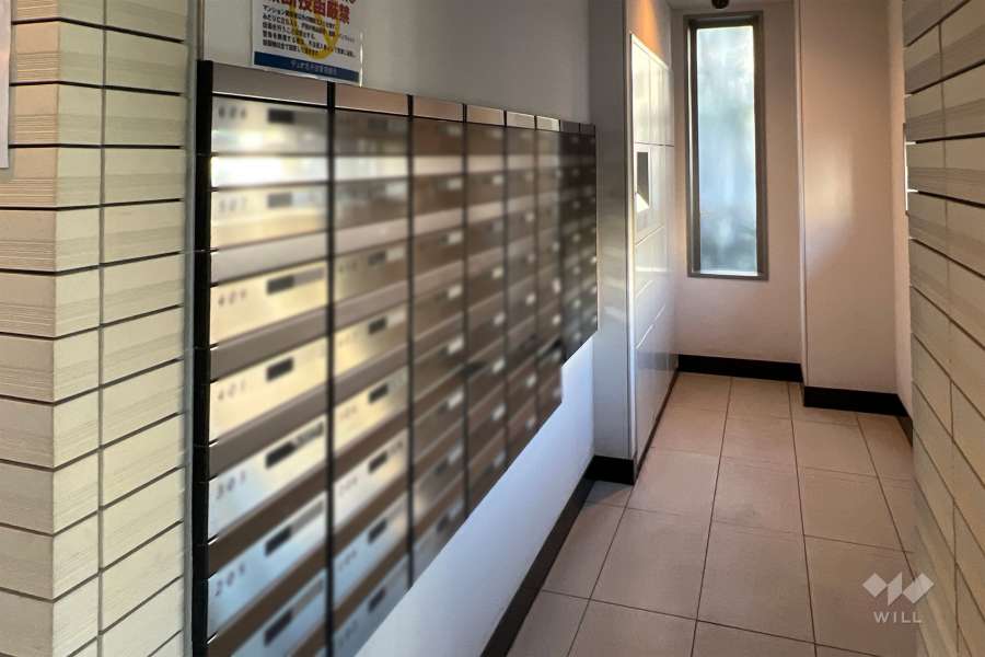 共用ポストと宅配ボックス