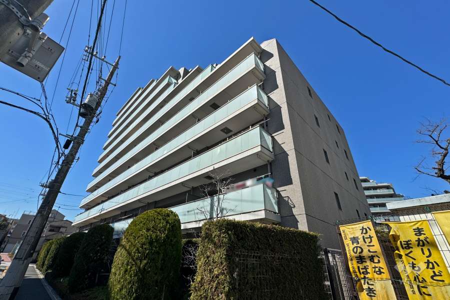 リビオ北千住の外観（東側から）