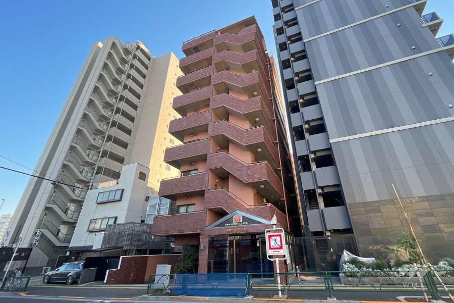 信開ダイナスティ千住の外観（北西側から）