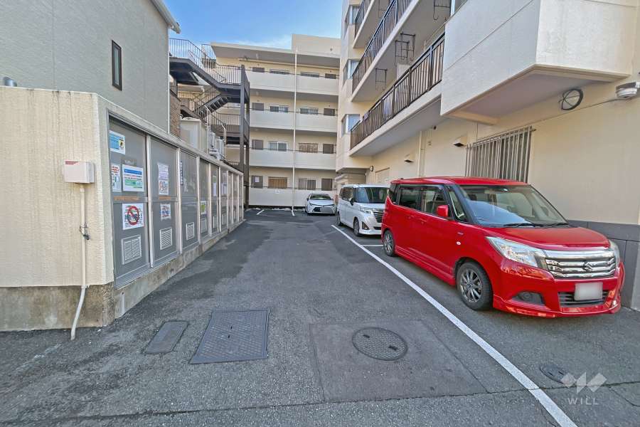敷地内駐車場（屋外平面式）