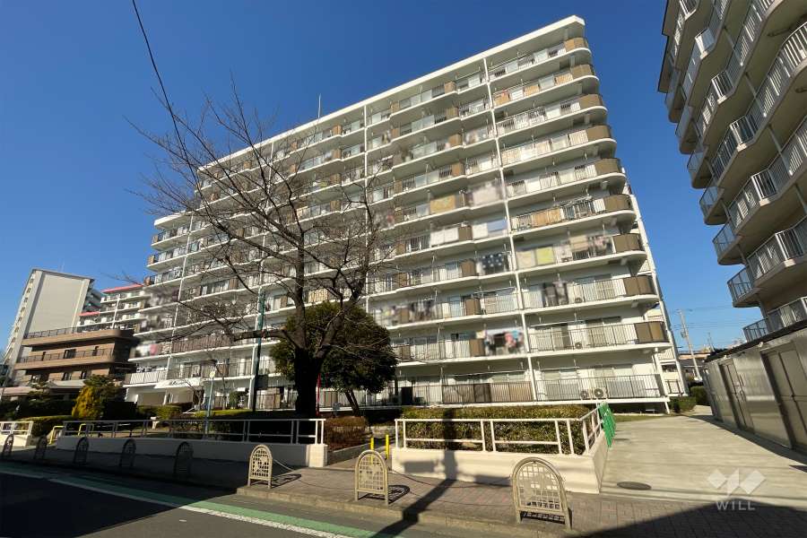 梅島ビューハイツの外観（南側から）　