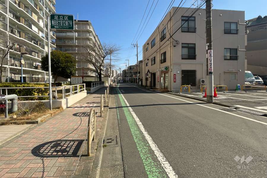 敷地南西側の前面道路