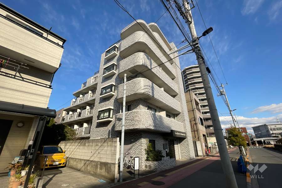 ライオンズマンション北綾瀬第２の外観（南西側から）