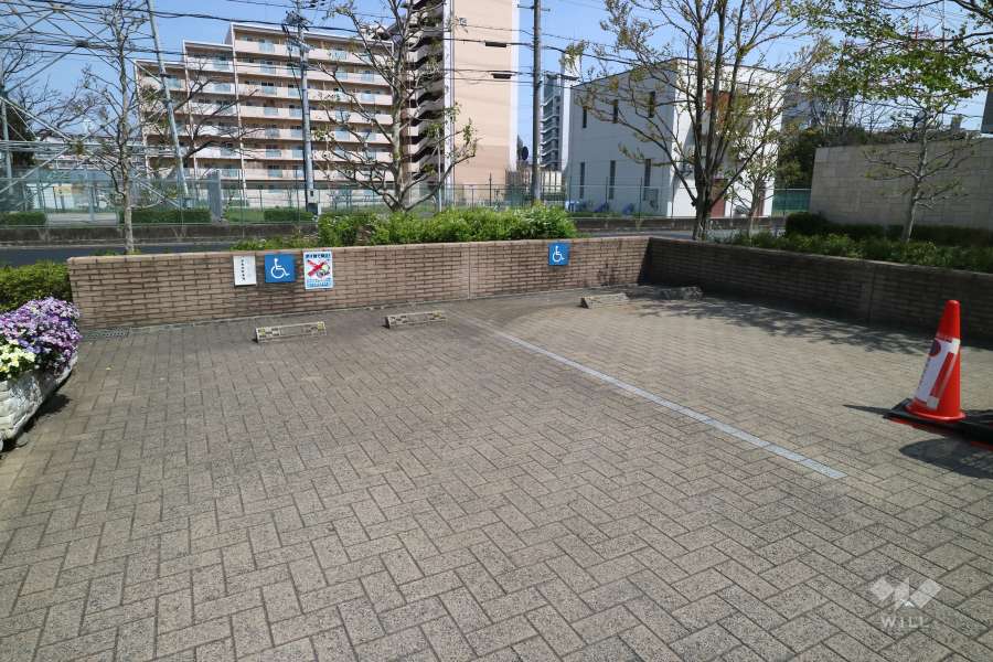 来客用駐車場