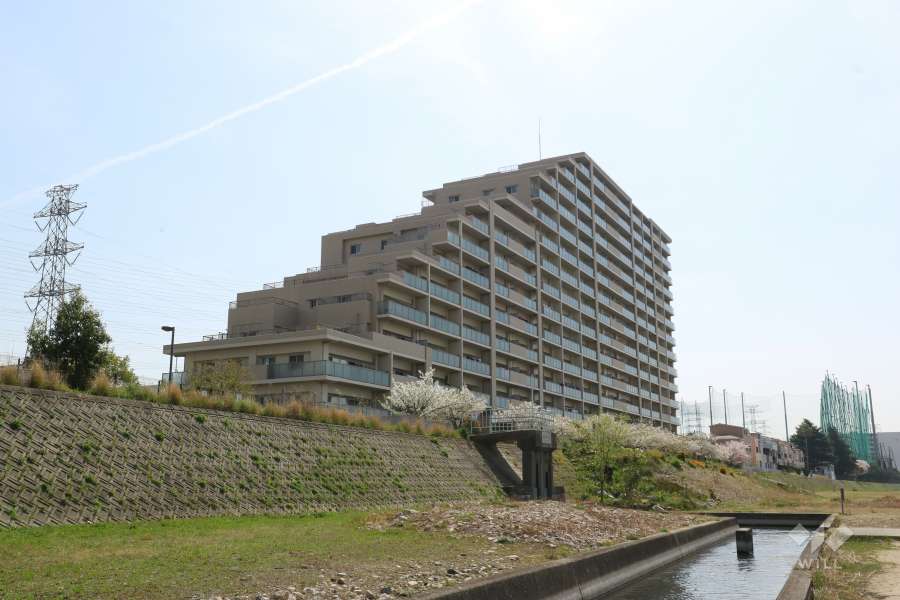 宝塚エリーの外観（北西側から）