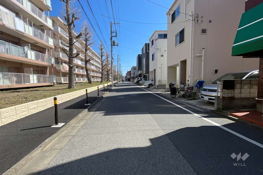 敷地北側の前面道路　