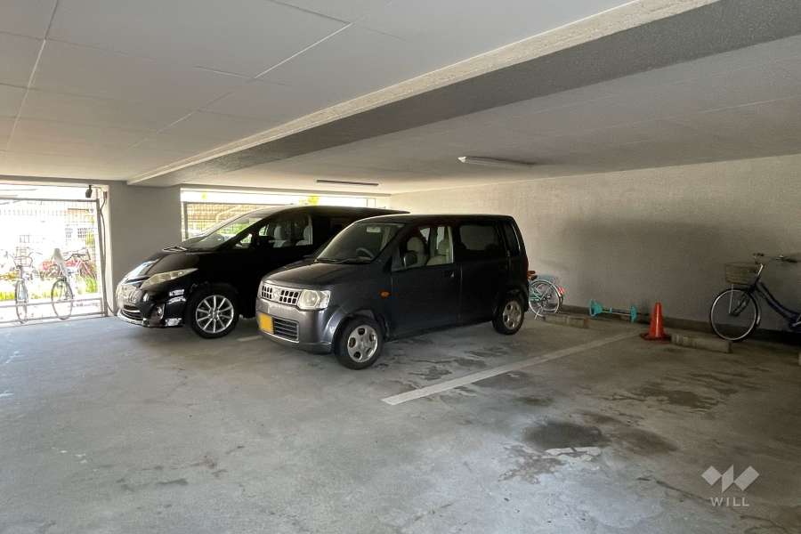 敷地内駐車場（屋内平面式）
