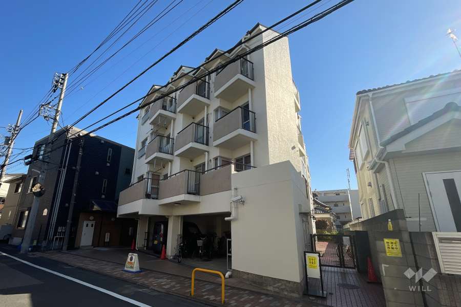 グリーンパーク第6五反野の外観北西側から）