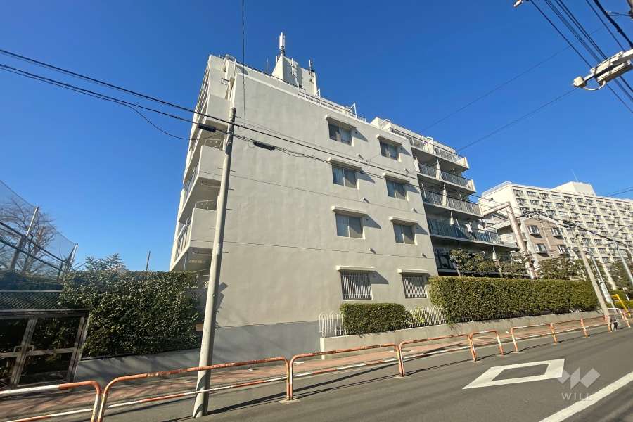 北千住スカイハイツの外観（南東側から）