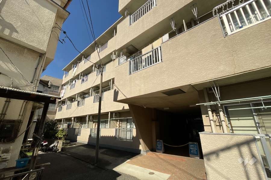 小倉第6マンションの外観（南東側から）