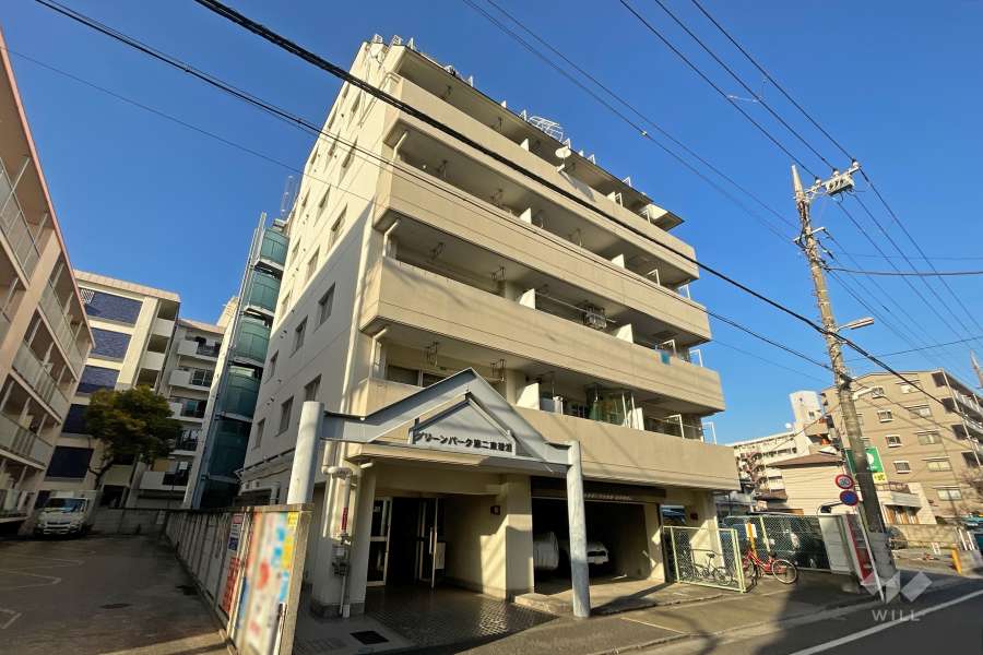 グリーンパーク第2東綾瀬の外観（南側から）