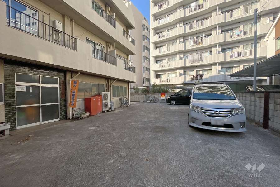敷地内駐車場（屋外平面式）