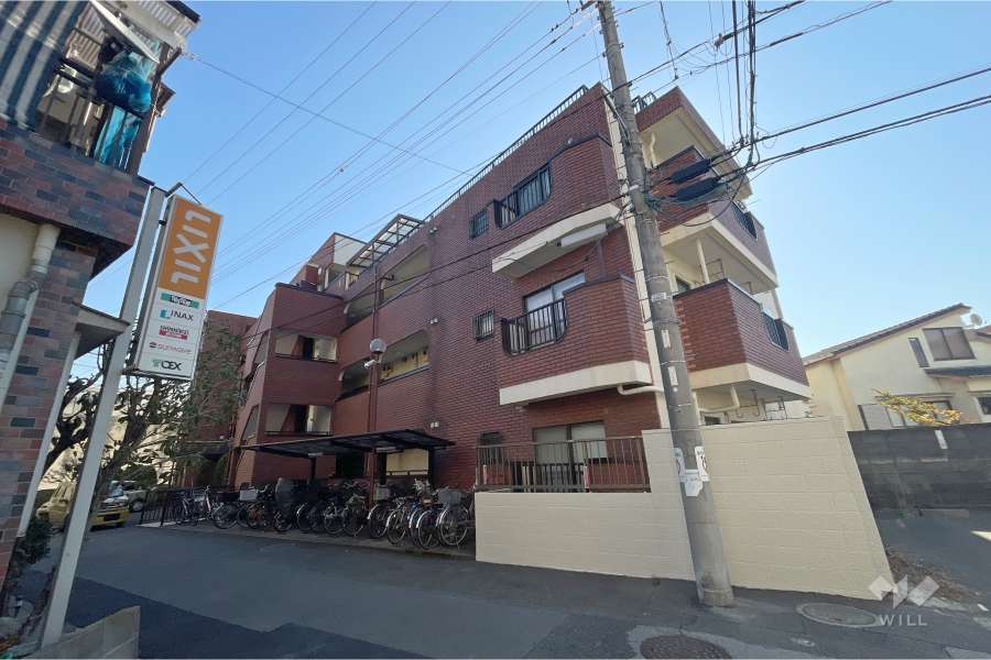 第16小倉ハイコーポ五反野の外観（北西側から）