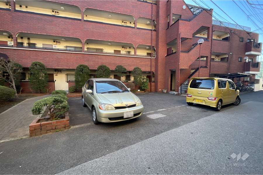 敷地内駐車場（屋外平面式）