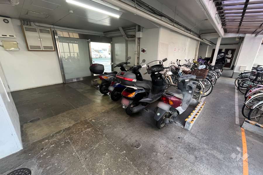 バイク置場