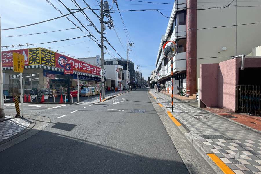 敷地南側の前面道路　