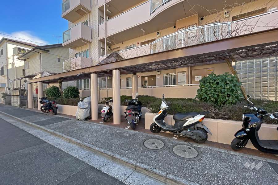 バイク置き場