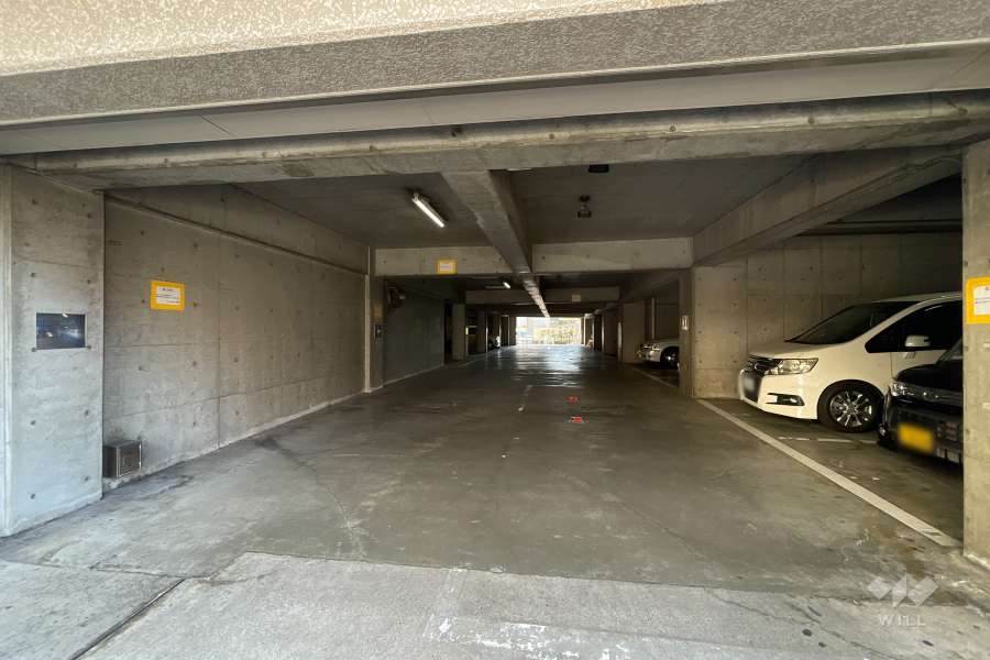 敷地内駐車場（屋内平面式）