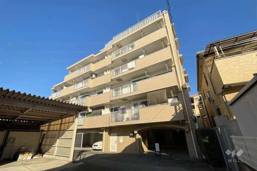 グリーンパーク西綾瀬２の外観（南西側から）