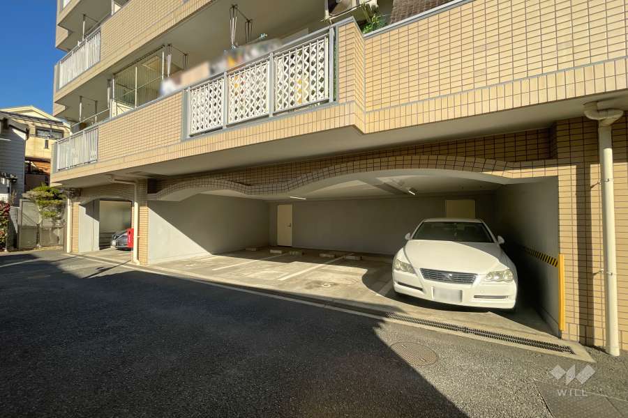 敷地内駐車場（屋内平面式）