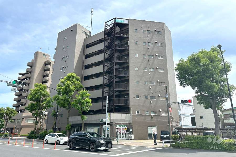 メイゾン西新井の外観（北西側から）