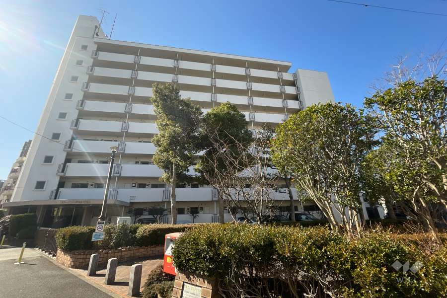 ストークマンション綾瀬の外観（北側から）