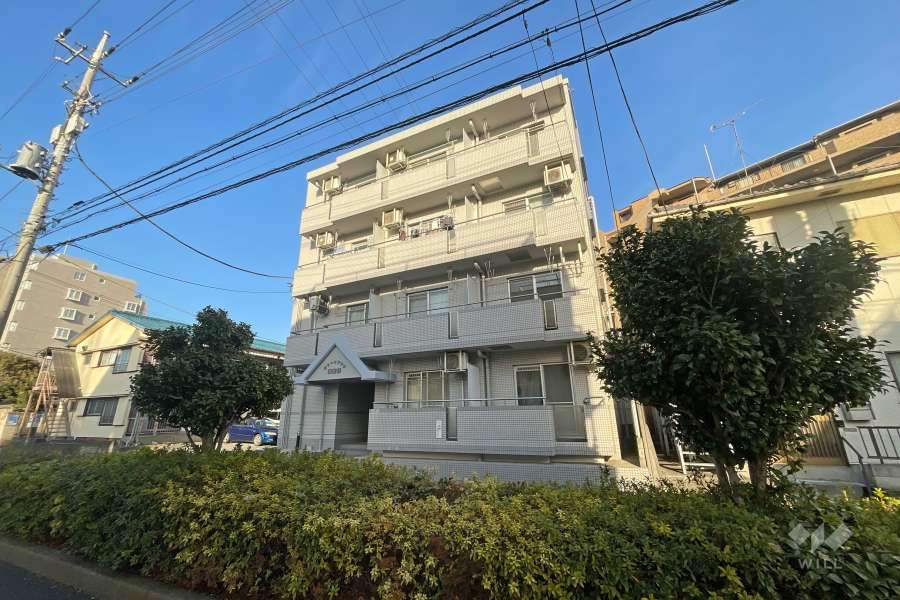 グリーンプラザ東綾瀬の外観（南西側から）