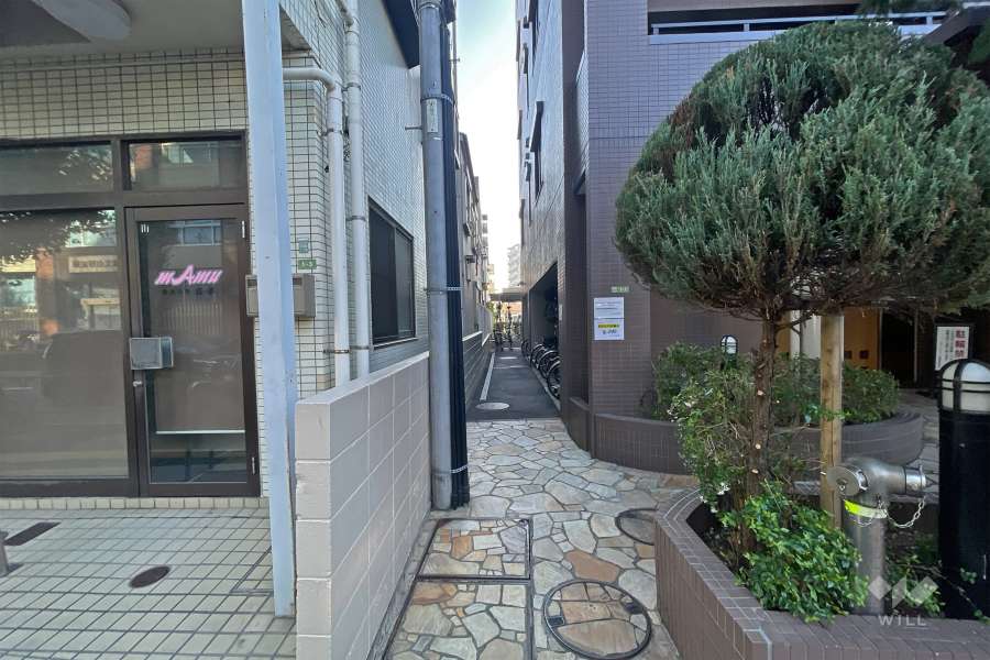駐輪場出入口