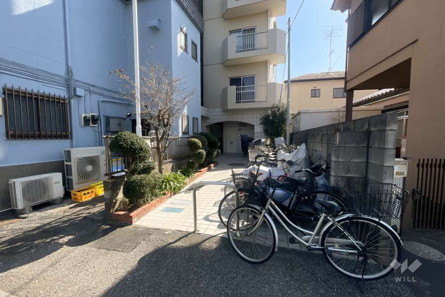 エントランスアプローチ