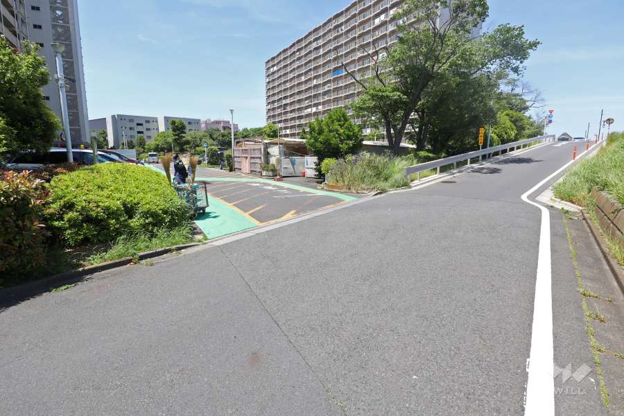 駐車場の出入り口