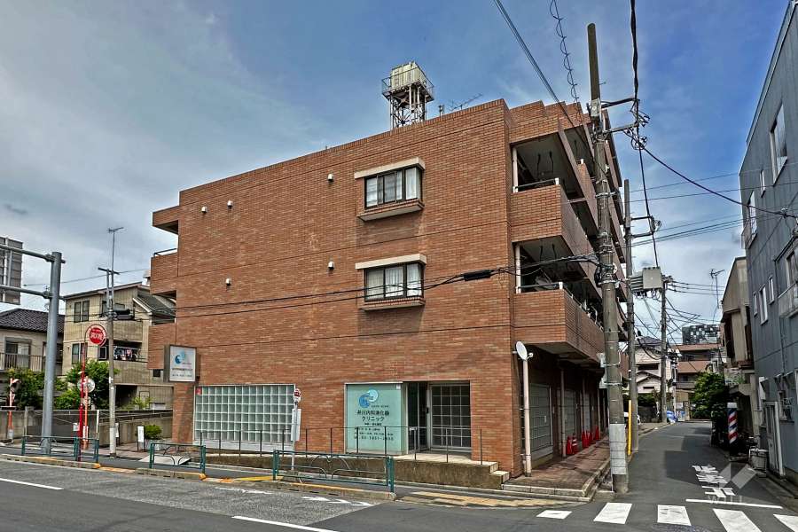 シャンドヴィラージュの外観（南西側から）