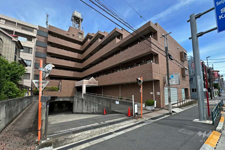 シャンドヴィラージュの外観（北西側から）