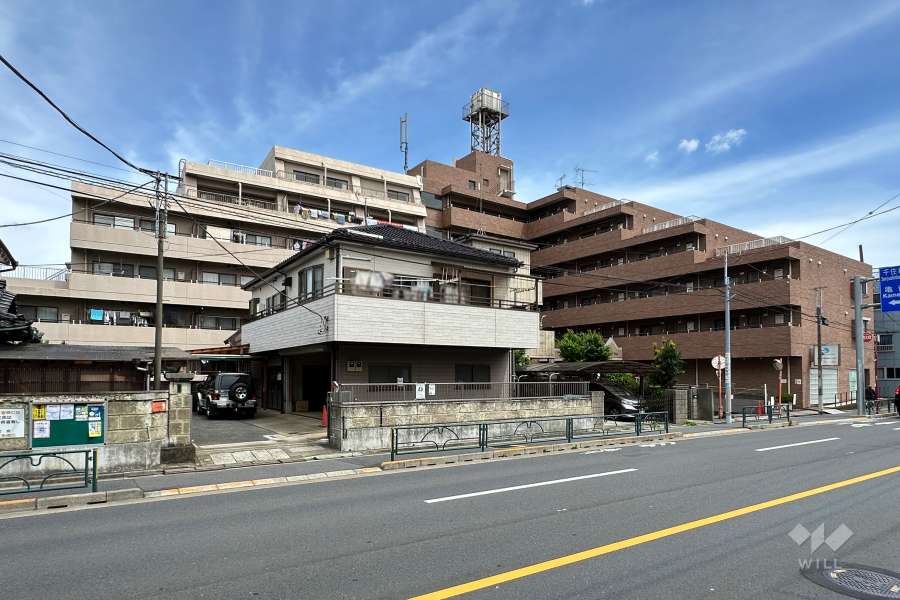 シャンドヴィラージュの外観（北西側から）