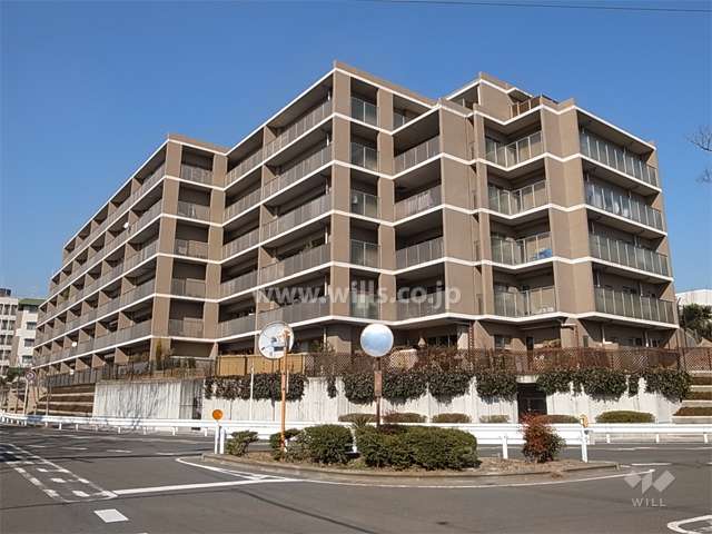 桃山台ロジュマンパークビューの外観（南西側から）