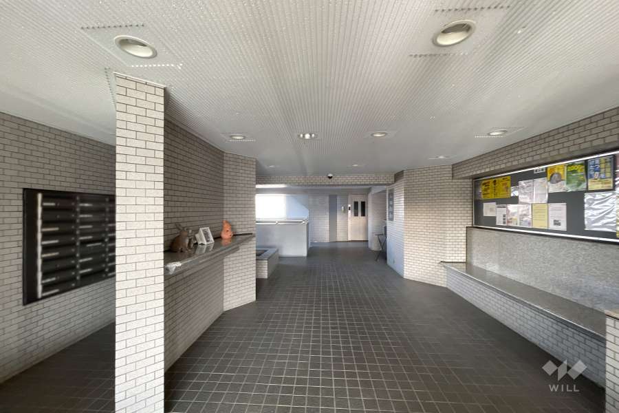 エントランスホール　