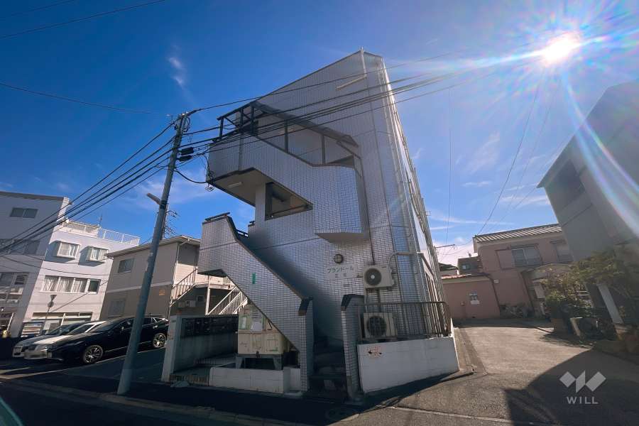 プランドール江北の外観（北西側から）