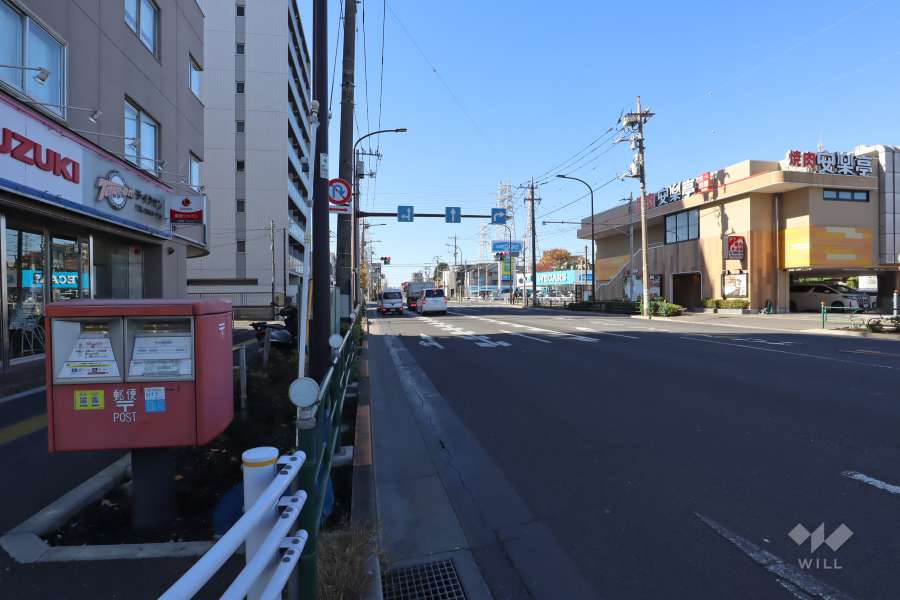 敷地北側の前面道路