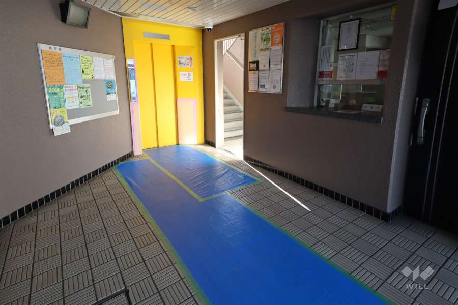 エントランスホール　